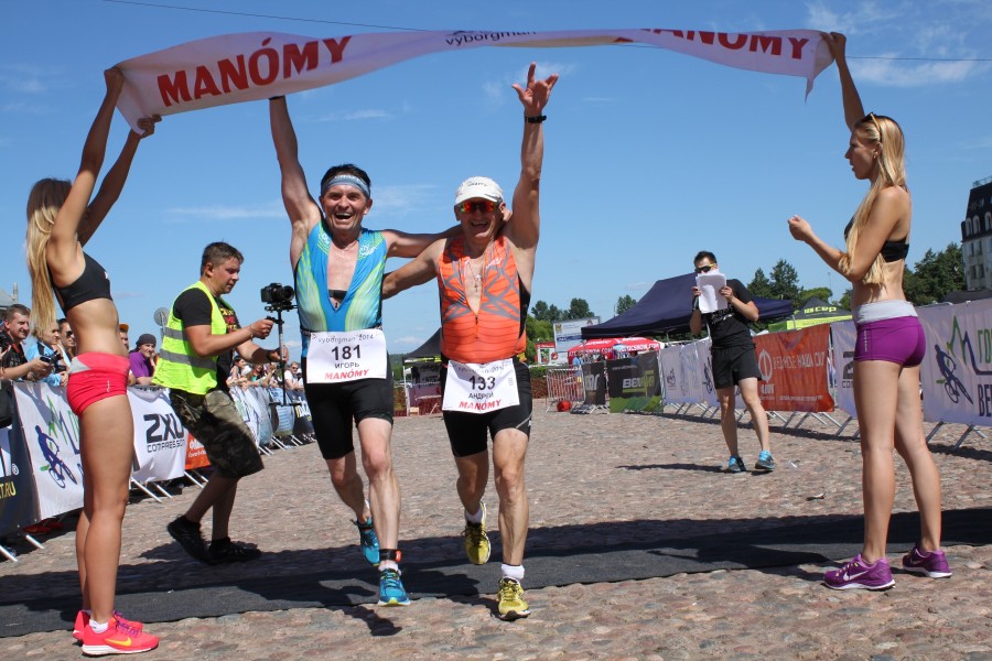 Куликов Андрей пересек финишную черту Выборгского триатлона уже в 4 раз! БРАААВООО!!!