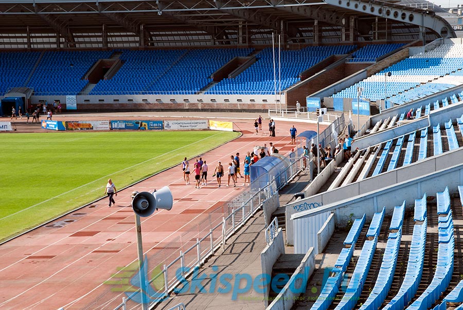 Стадион Шинник. Контрольная тренировка лыжников в Ярославле