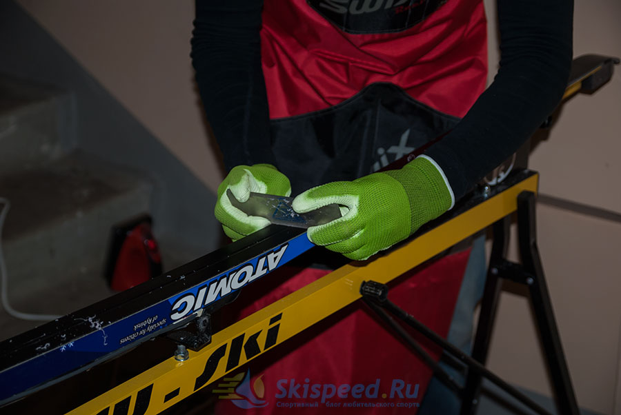 Фото - Cервисные перчатки Elementa для подготовки лыж, сноубордов