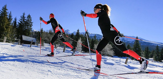 Фото - Лыжники на лыжах и в экипировке Rossignol