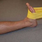 Фотография - Упражнения с резиновой лентой для стопы ног