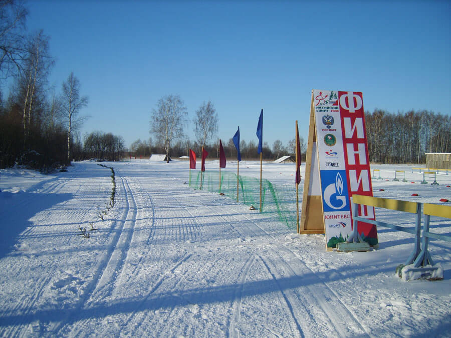 Лыжная гонка детей на спортивной базе Незнаново, Нерехта. Фото
