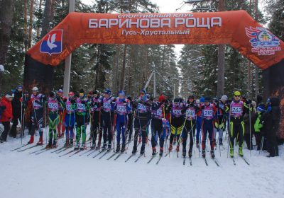 На старте Честного лыжного марафона друзей в Гусь-Хрустальном, Владимирской обл.
