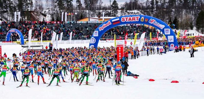 Фото старта лыжников - Дёминский лыжный марафон 2017
