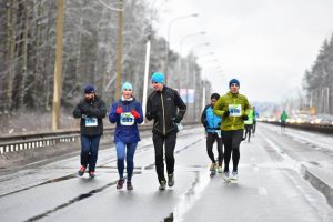 Фото спортсменов любителей - Беговой марафон Дорога жизни 2018. Антон Муравьёв и Анна, Санкт-Петербург