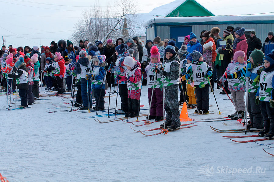Лыжная гонка в Данилове - Фото малышей на лыжне (Ярославская обл.)