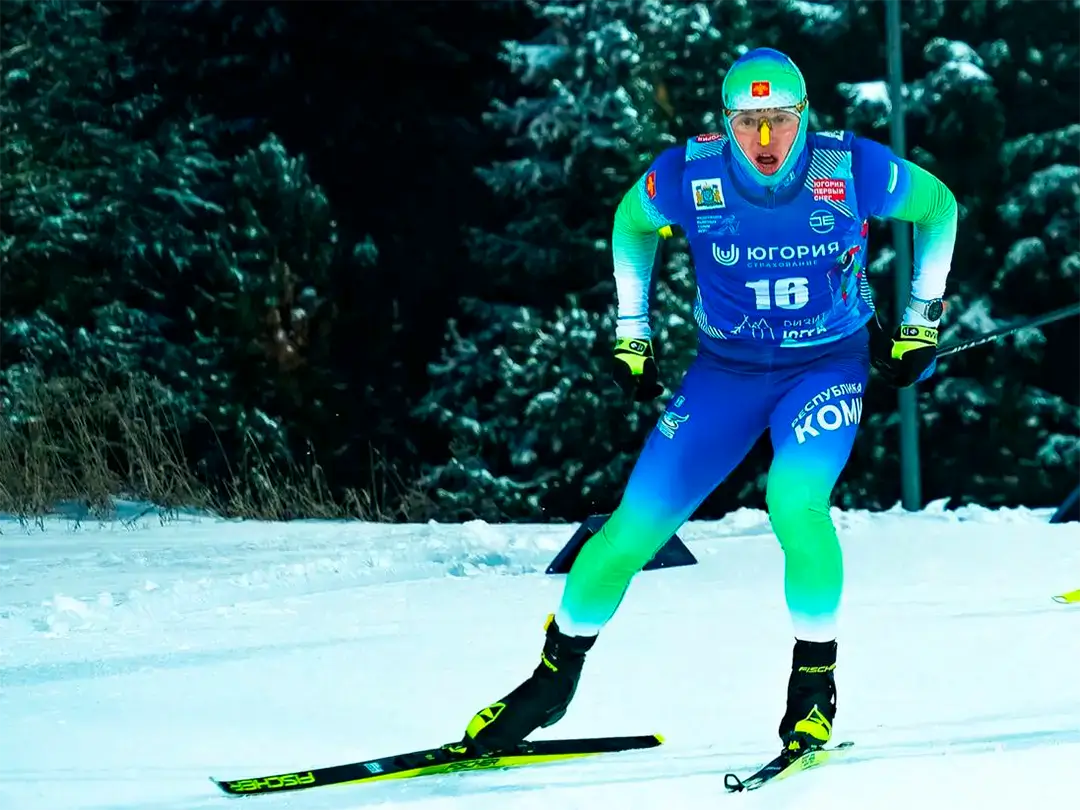 Кирилл Кочегаров (лыжник из Рыбинска, выступающий за Коми). Дистанция лыжной гонки 10 км - Югория. Первый снег 2025