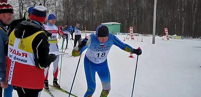 Спортсмен на старте лыжной гонки на СБ «Незнаново», Нерехта, Костромская обл.