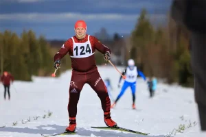 Спортсмен на лыжной гонке в Чухломе, Костромская обл.