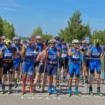 Лыжники на общем старте. Гонка на лыжероллерах в Приволжске, Ивановская обл.