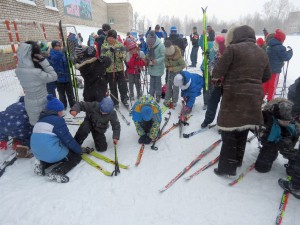 Фото юных лыжников на ст. Переборец (Рыбинск)